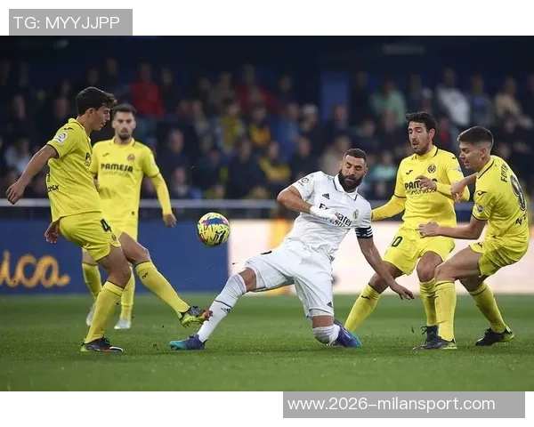 西甲转会市场热潮涌动皇马与黄潜巨额投资占据四成份额