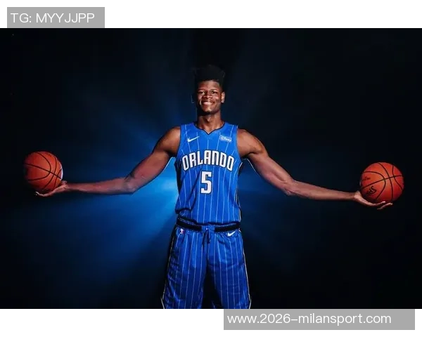 中锋市场竞争激烈罗威理查兹艾萨克弩机等球员纷纷待售引发关注